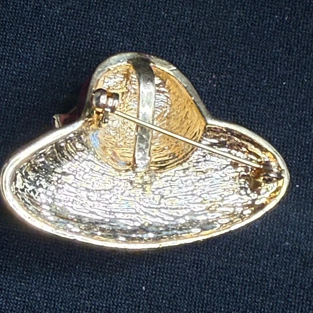 Vintage Red Hat Brooch Pin w/ Purple Bow | Enamel Statement Piece |‎ Retro Chic